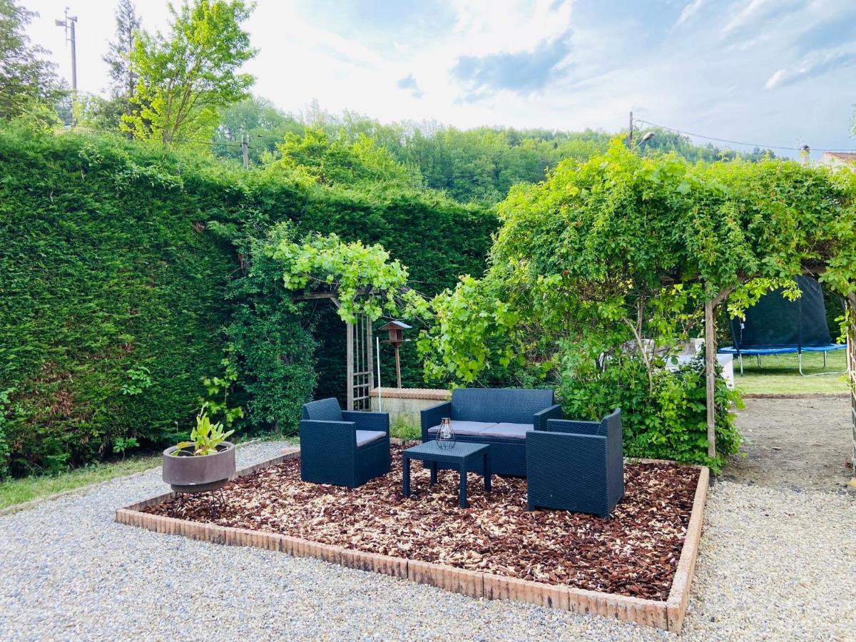 Private Riverside Villa With Breathtaking Views Axat Bagian luar foto